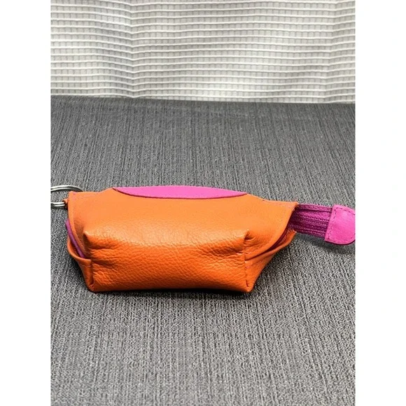ILI New York Orange and Pink Lips Genuine Leather Cosmetic Coin Bag w/ Key Chain - Picture 5 of 12